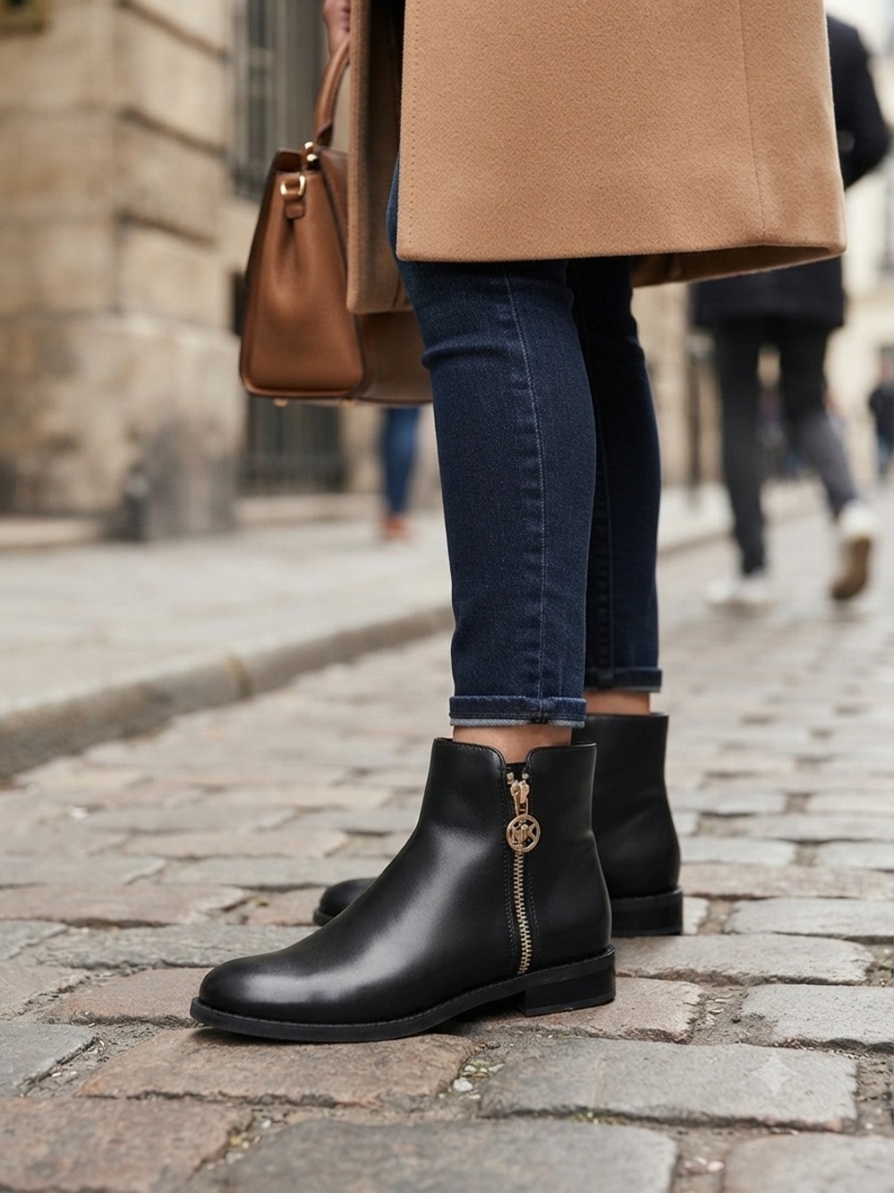 MK Michael Kors Lainey Black Leather Booties Zipper Detail 5.5